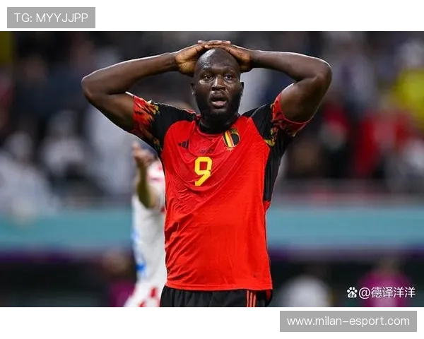 卢卡库反身抽射打出惊人力度，比利时攻势更强烈